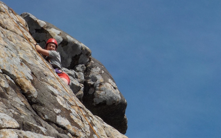 teens gain leadership skills on outdoor course